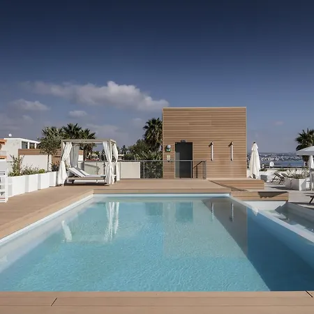 Syracuse Aparthotel 4*